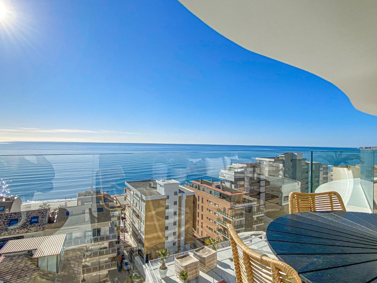 Amazing Sea Views - The Wave, Brand New Apartment 푸엔히롤라 외부 사진